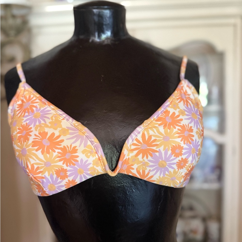 NWOT L.*Space Helena Daisy Bikini Top Size XL